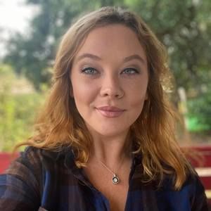 Meet your Posher, Lacey